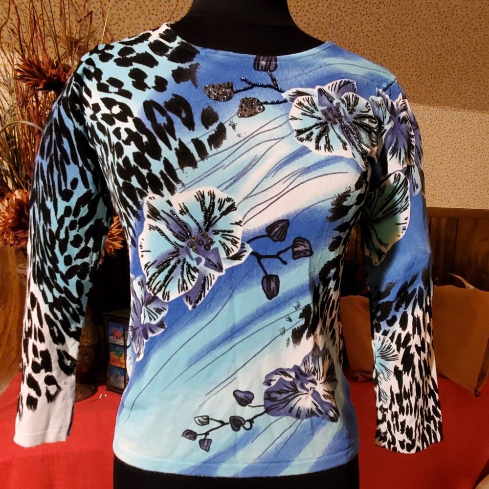 Blue Beaded Pierri New York top